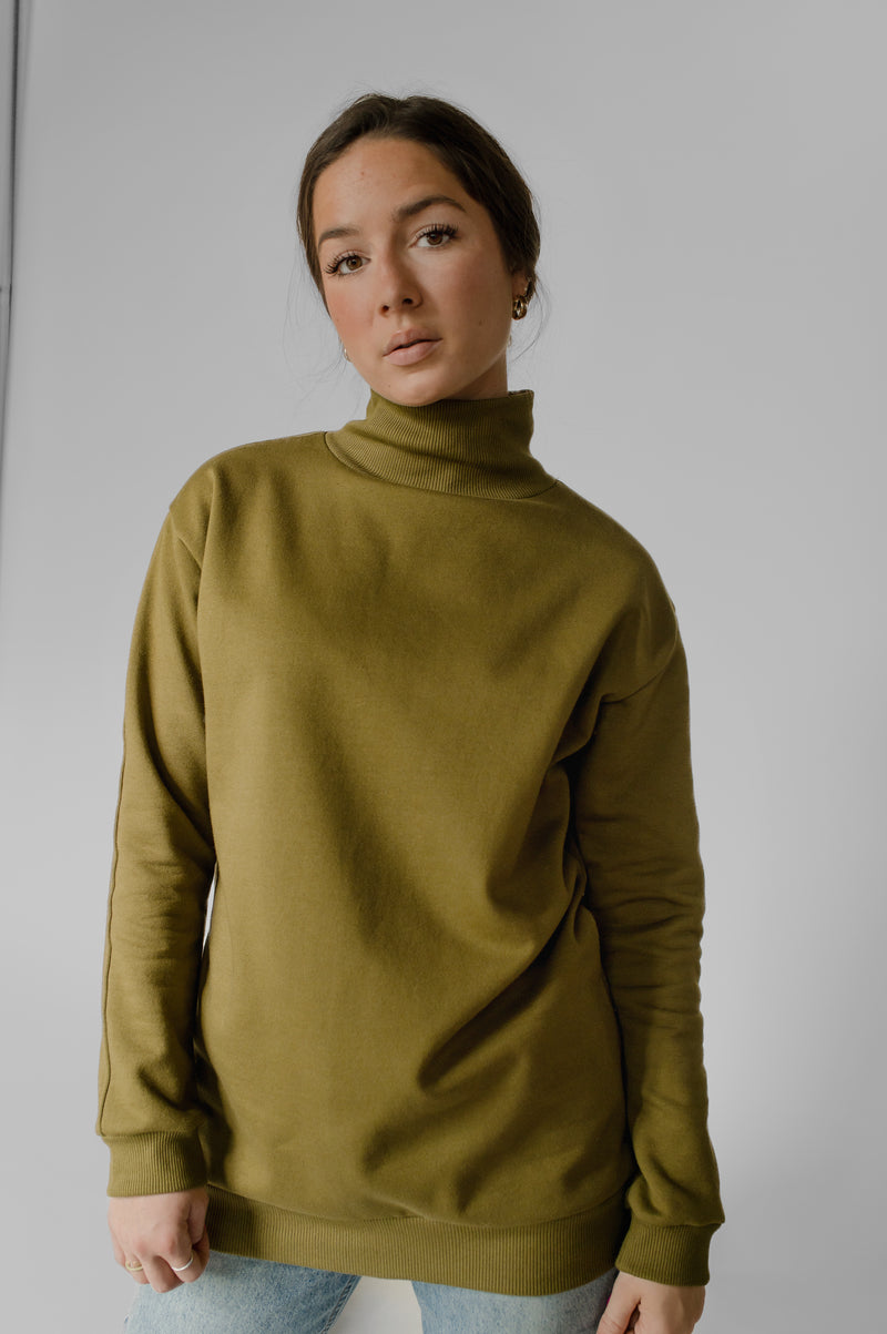 Boxy Fleece high neck Louve design
