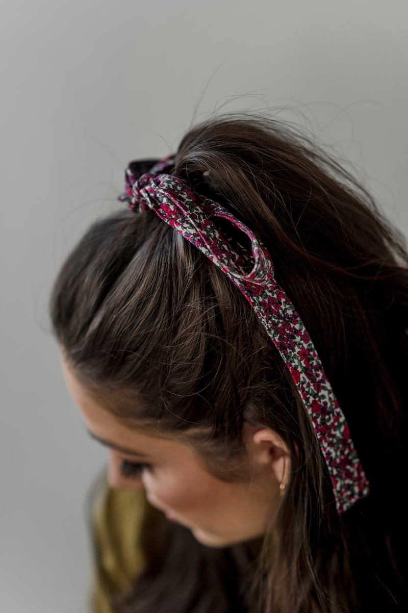 Bow hair tie