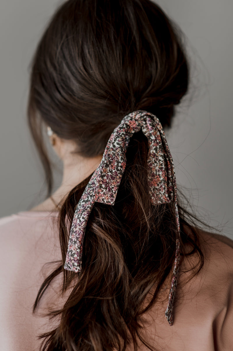 Bow hair tie